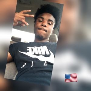 Meet your Posher, Jamese